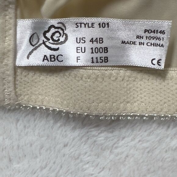 ABC 101 American Breast Care Mastectomy Bra Womens Sz 44B Beige Wireless NWT - Picture 7 of 10
